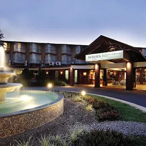 **** Semesteranläggning (resort) Berjaya Bay & Casino Seychellerna