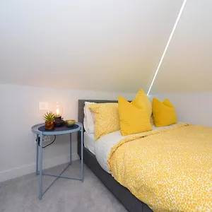 Super Cool Luxury Studio Near The Beach - Smart Tv, Fast Wifi Bournemouth